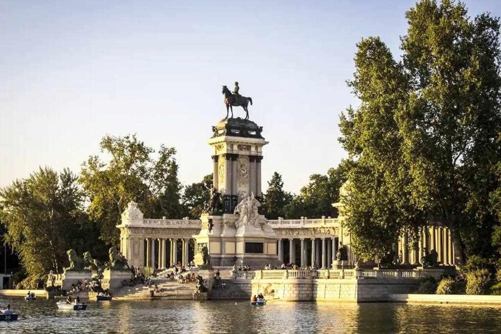 Apartamento IV Alcalaretiro Ideal Parejas Madrid Kültér fotó